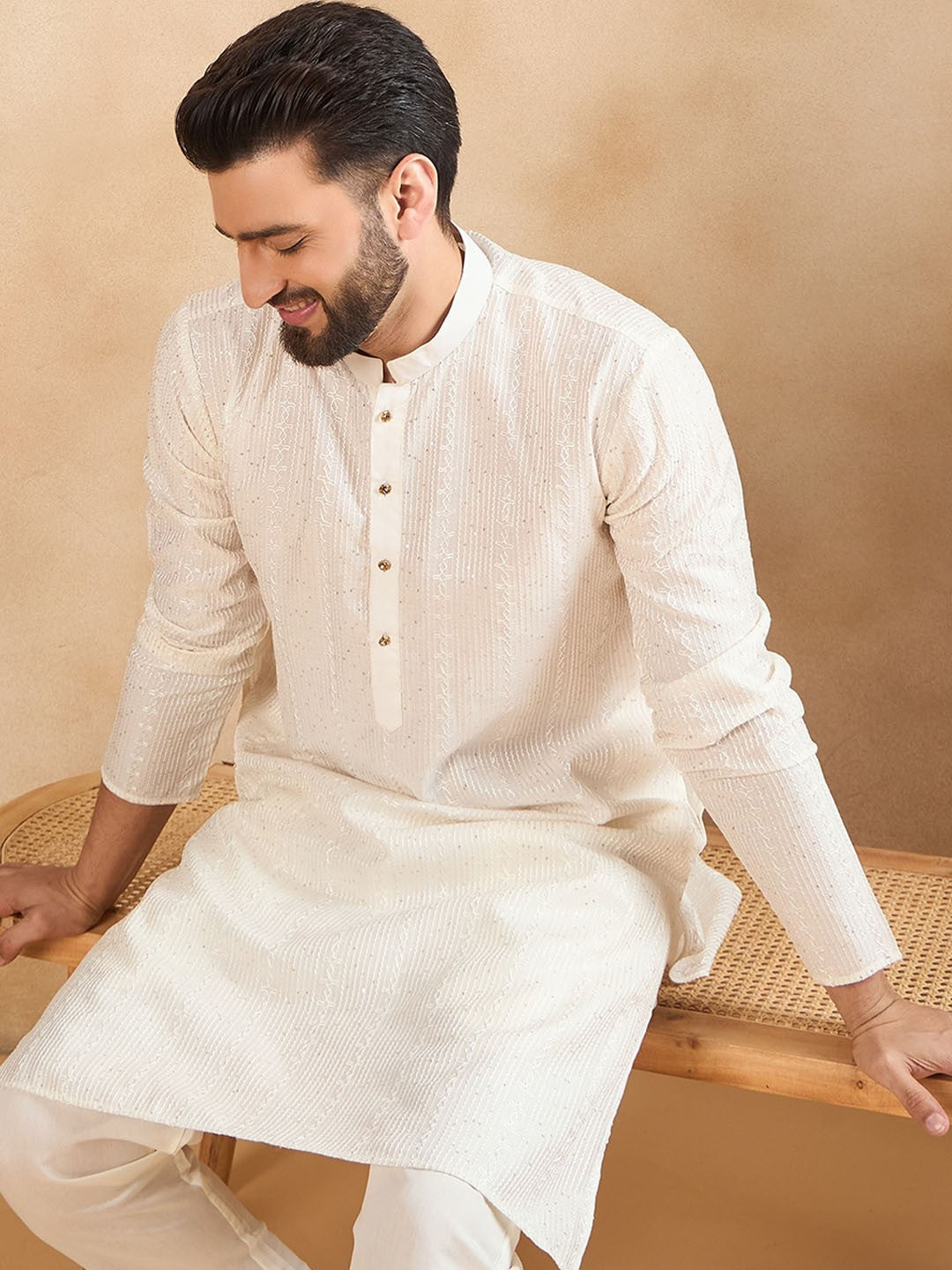 Men Thread Work Liva Kurta